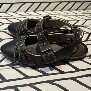 Freebird Blair Leather Slingback Ballerina Flat in size 9